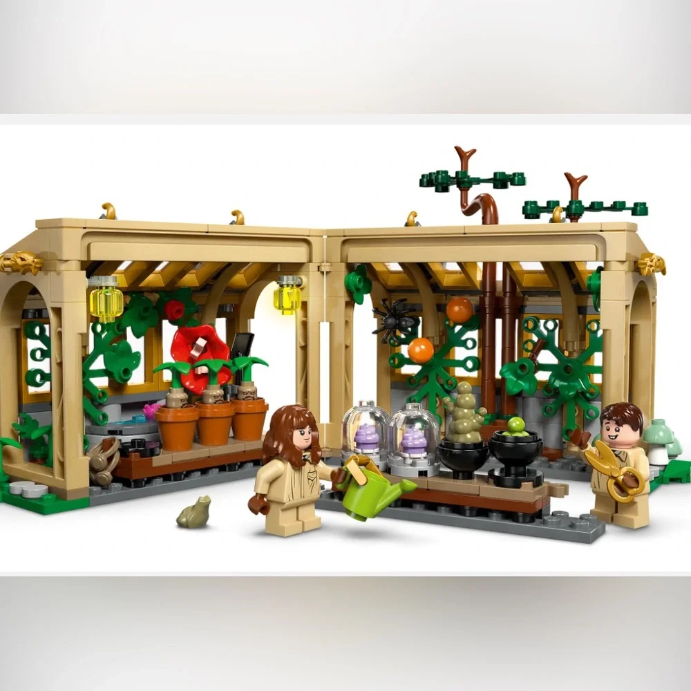 LEGO Harry Potter Hogwarts Castle: Herbology Class 76445 NEW in Sealed Box - Picture 4 of 7